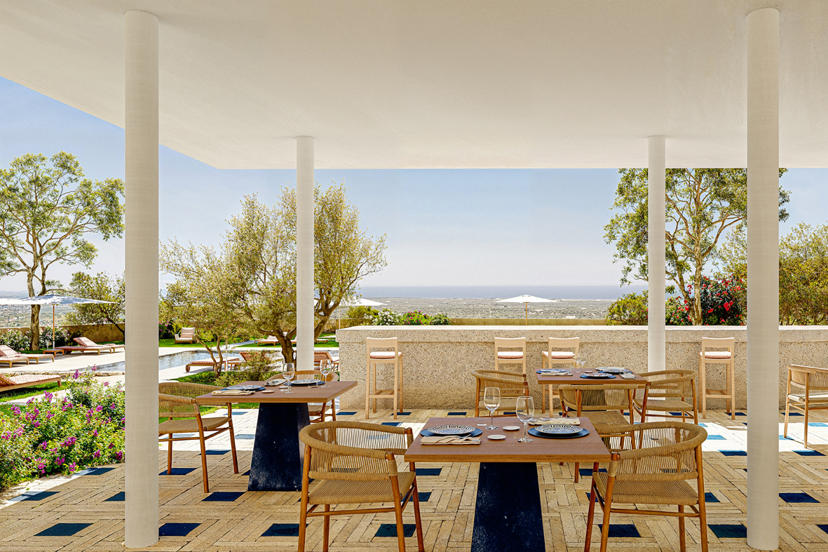 OSTUNI_COLAZIONI_PISCINA