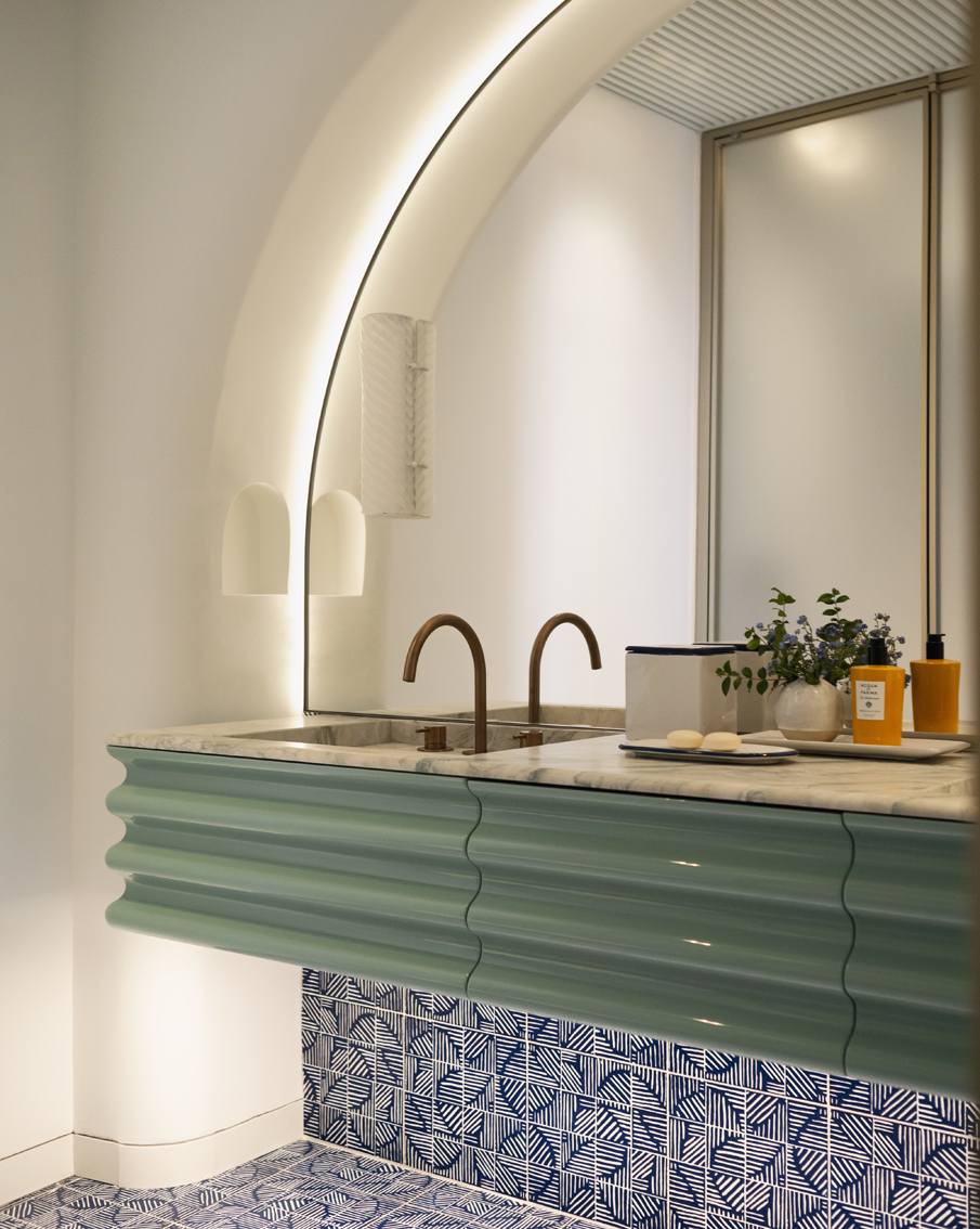 DSC_6297_Bathroom