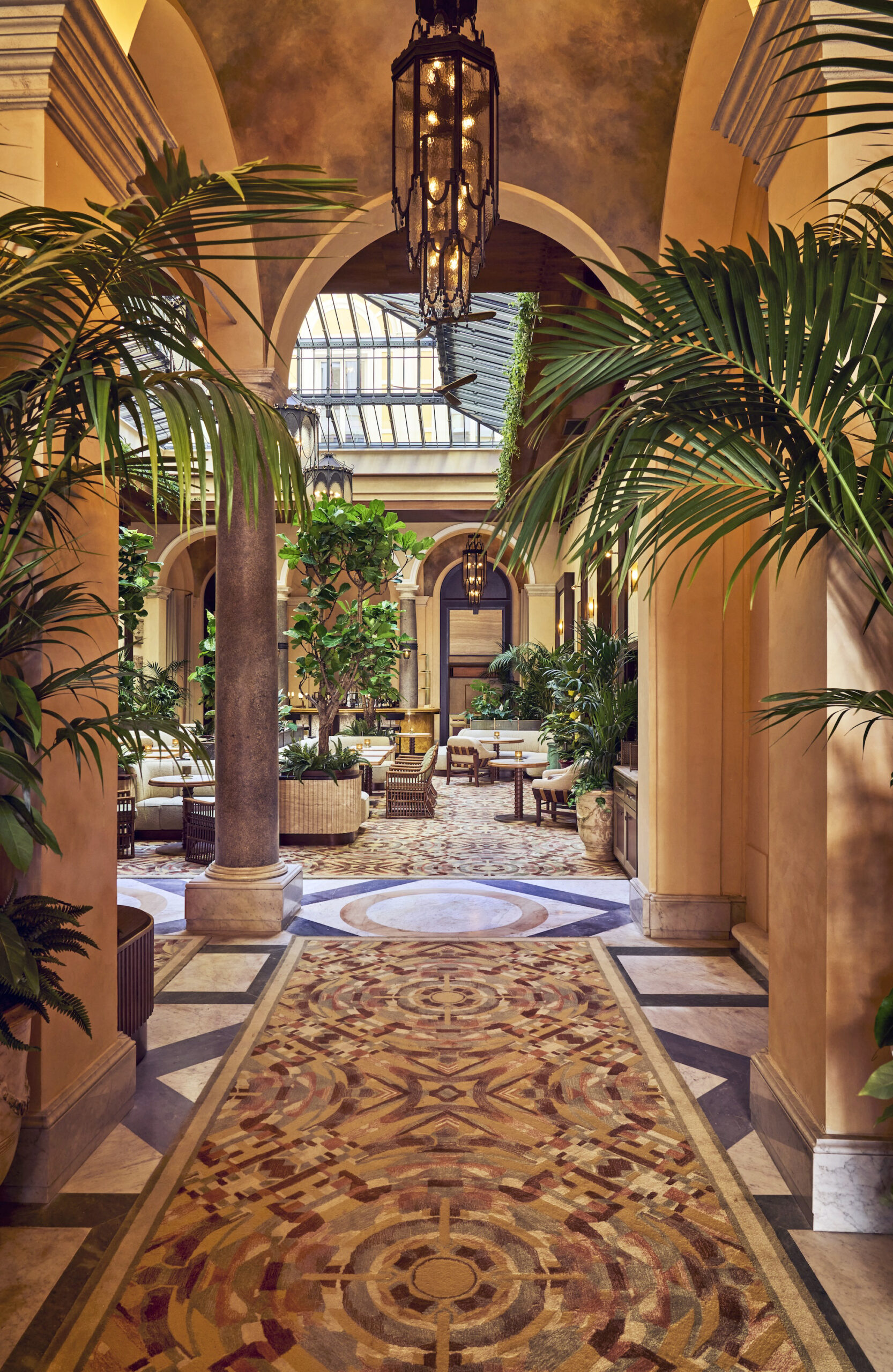 © Alexandre Tabaste - Entrance - Orient Express La Minerva