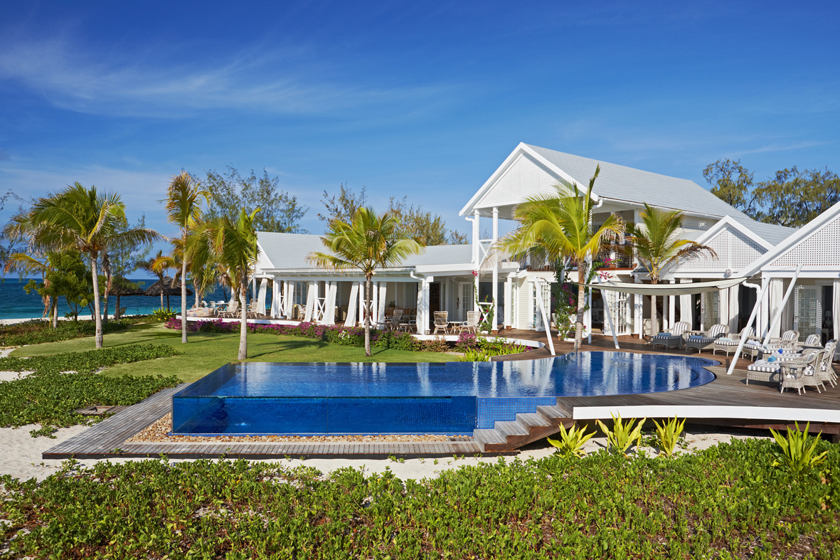 Villa and Pool (1)