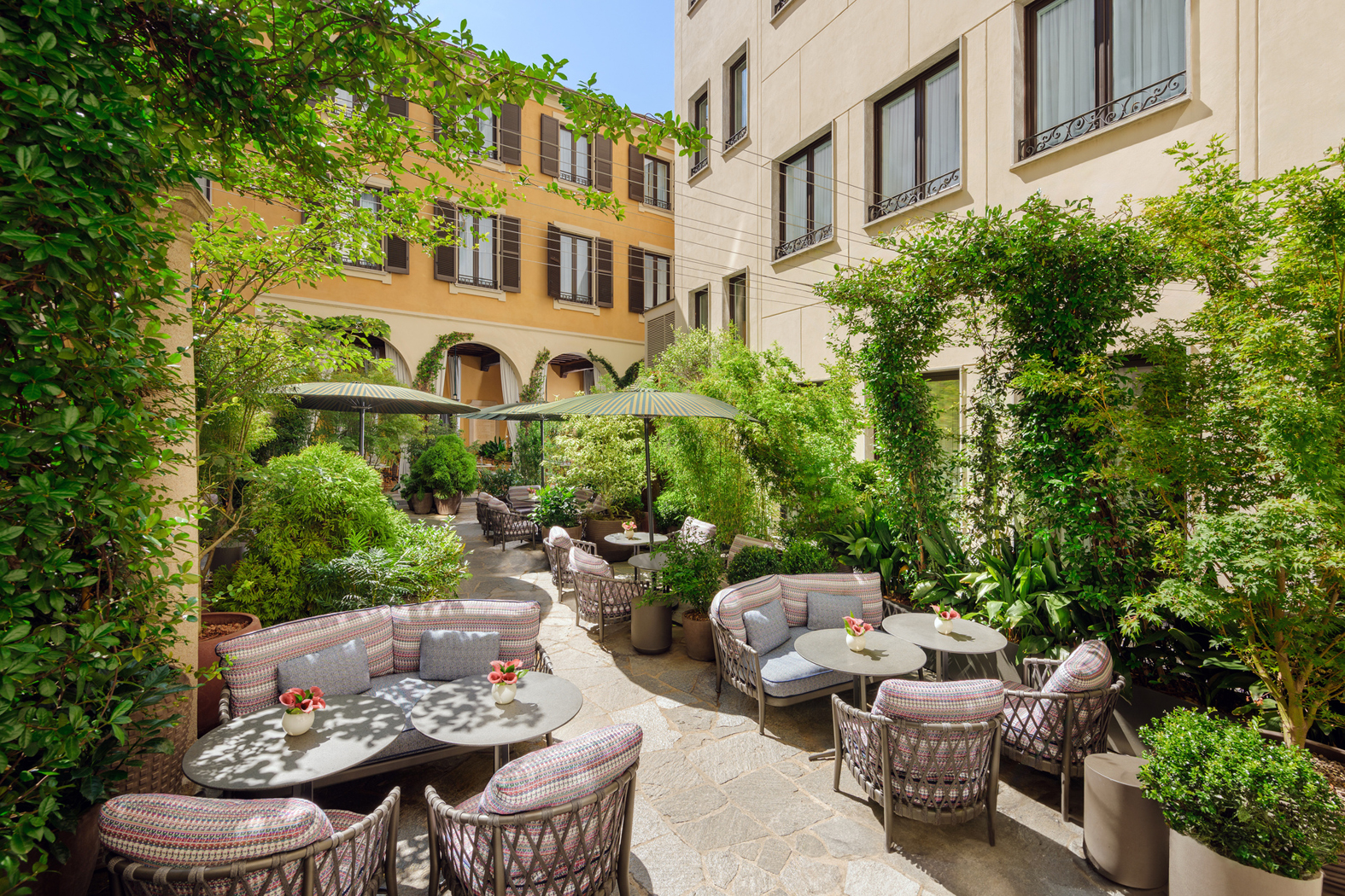 milan-mandarin-garden-courtyard-2 (6)